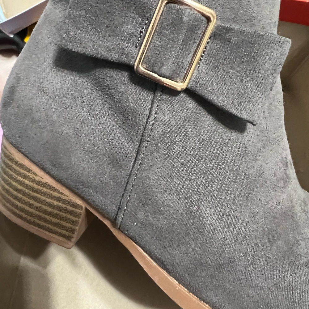 Girl’s Ankle Booties